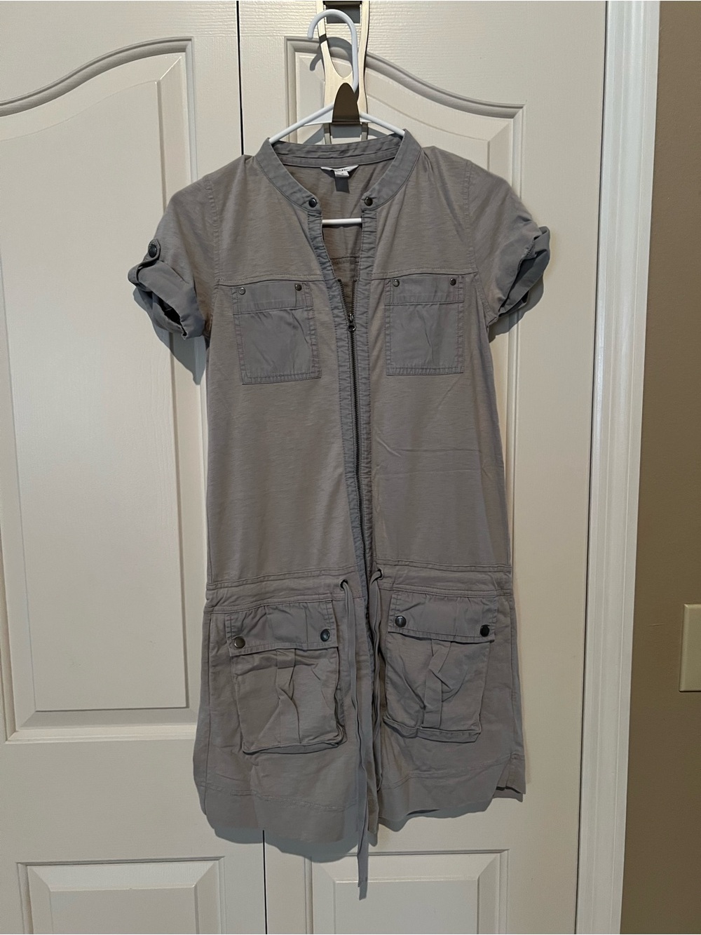Calvin Klein Light Gray Short-Sleeve Utility Dress Jacket